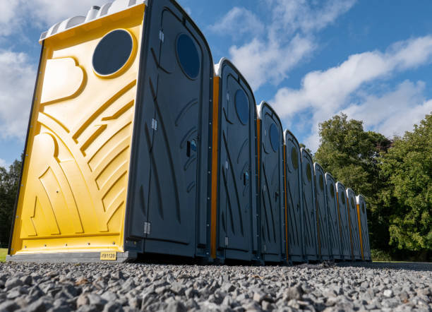 Best VIP or Luxury Restroom Trailers  in Italy, TX